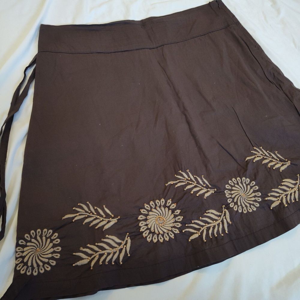 Old Navy Low Waist Brown Embroidered Skirt Women's Size 14
